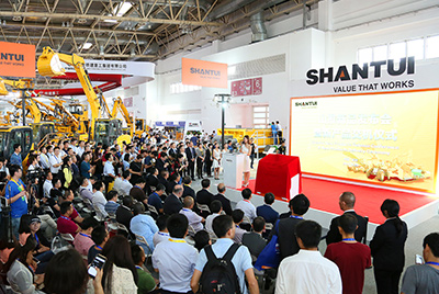 千亿国际新品宣布会暨新产品交机仪式“炫”动BICES 2017