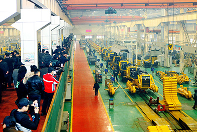 “国之重器 千亿国际行”—— 2014千亿国际系列产品周全升级活动正式启动